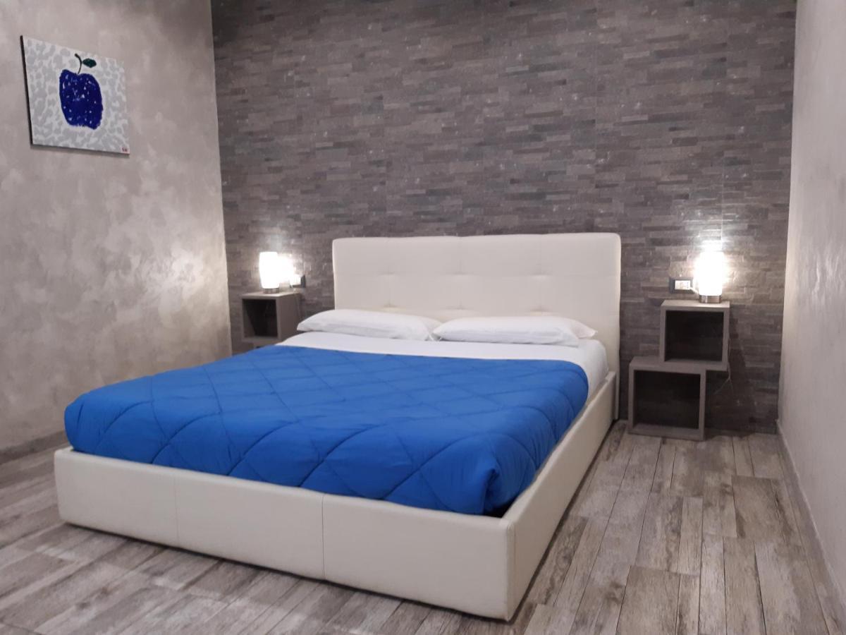 Apple Rooms Rome Airport Fiumicino Exterior foto A bedroom