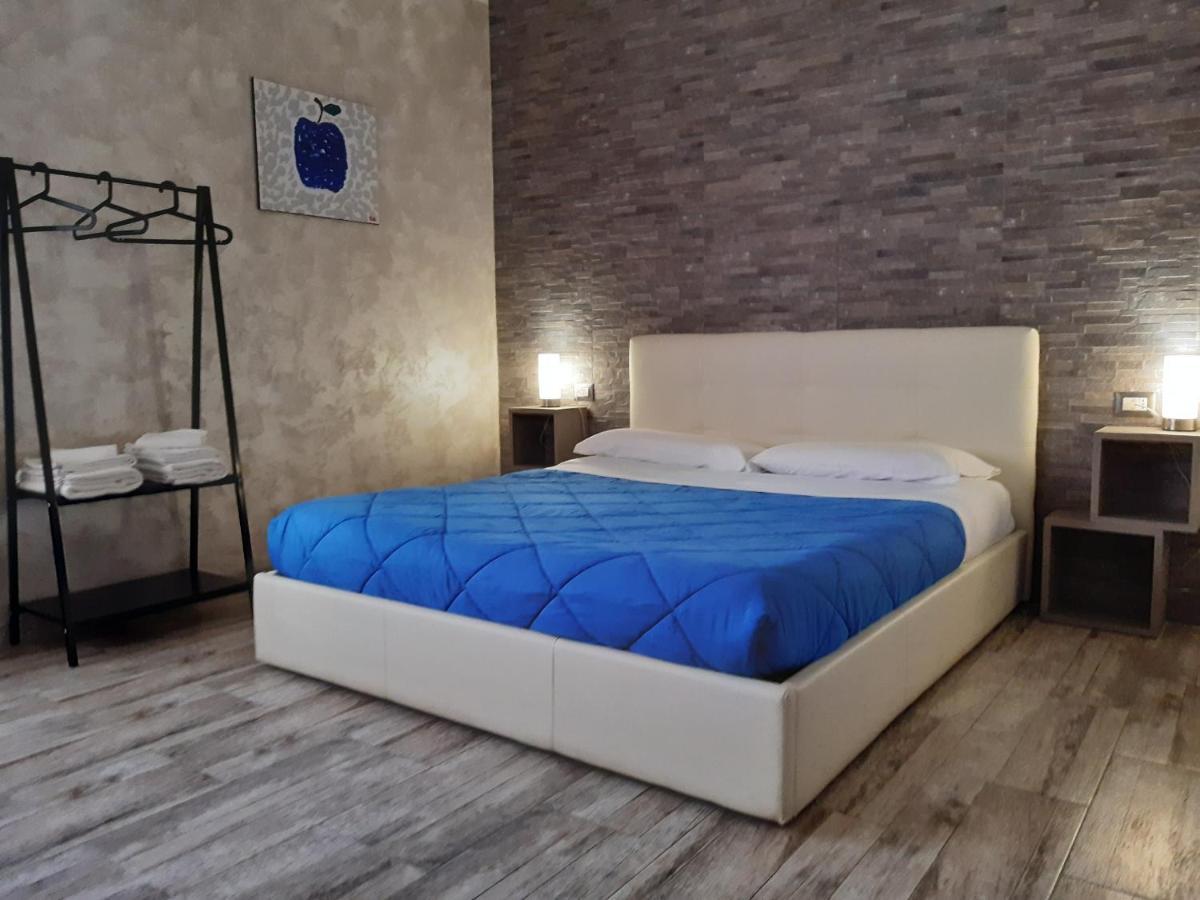 Apple Rooms Rome Airport Fiumicino Exterior foto A room at the hotel